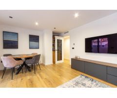 EXCELENTE VIVIENDA CON INMEJORABLE UBICACIÓN