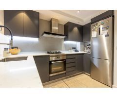EXCELENTE VIVIENDA CON INMEJORABLE UBICACIÓN