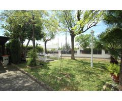 Chalet Unifamiliar con Piscina, Casa de Invitados y Parcela Llana de 1.461 m² en Las Pajanosas Golf