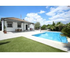 Chalet Unifamiliar con Piscina, Casa de Invitados y Parcela Llana de 1.461 m² en Las Pajanosas Golf