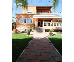 CHALET EN VALVERDE, ZONA URBANA, A UN PASO DE LA PLAYA Y LISTO PARA ENTRAR A VIVIR.