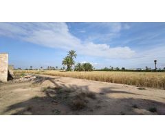 SE VENDE CASA DE CAMPO CON 42.000 M2 DE PARCELA.