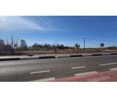 FACHADA CARRETERA DE SANTA POLA, INMEJORABLE UBICACIÓN.