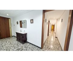 CAMINO DE LOS MAGROS, CON ASCENSOR, ORIENTACIÓN ESTE, 110 M2, LISTO PARA ENTRAR A VIVIR.