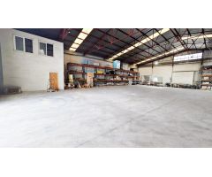 ¡Oportunidad única en el Polígono Industrial de la Garganta de Crevillente!