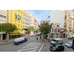 ¡JUNTO CORAZÓN DE JESUS, 125 M2, PATIO DE 20 M2, CON ASCENSOR!