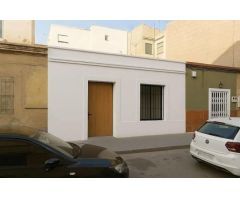 PLANTA BAJA EN VENTA EN LA ZONA DEL SECTOR 5, SIN VECINOS