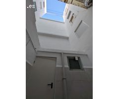 ¡LOCAL COMERCIAL, 90 M2, JUNTO CALLE DIAGONAL, PERFECTO ESTADO!