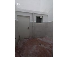 ¡LOCAL COMERCIAL, 90 M2, JUNTO CALLE DIAGONAL, PERFECTO ESTADO!
