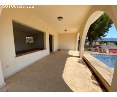 Chalet en Venta en la Nucia, Alicante