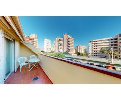 Ático de dos dormitorios y terraza en Fuengirola-Los Boliches