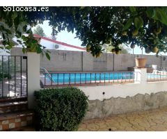 CASA DE UNA PLANTA CON PISCINA EN VALENCINA