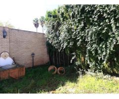 CASA DE UNA PLANTA CON PISCINA EN VALENCINA