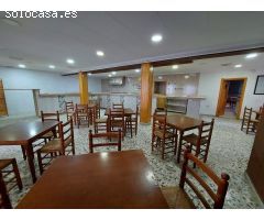Bar restaurante y piso en venta en la población de Domeño