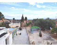 Chalet espacioso situado entre Llíria y Pedralba