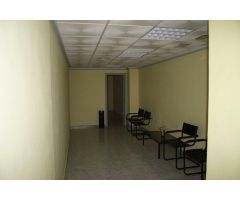 Alquiler local comercial entresuelo en el centro de Orihuela, 138 m2. construidos,