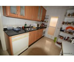 Piso en Orihuela zona Centro, 137 m2. construidos, dispone de 4 habitaciones, 2 baños.
