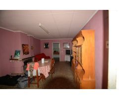 Casa con terreno en Orihuela zona San Bartolomé, 70 m2 construidos de vivienda y parcela de 4.000 m2