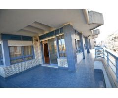 ¡¡ GRAN BAJADA DE PRECIO !! Impresionante ático con excelentes vistas con 5 habitaciones y 3 baños.