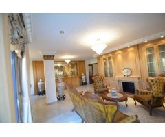 ¡¡ GRAN BAJADA DE PRECIO !! Impresionante ático con excelentes vistas con 5 habitaciones y 3 baños.