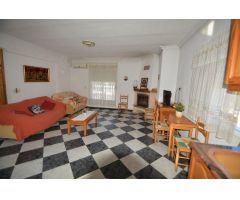 Espectacular chalet en Orihuela zona Urb. Montepinar, 344 m2. y parcela de 2737 m2.