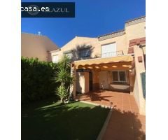 MAGNIFICO ADOSADO CON GRAN JARDIN
