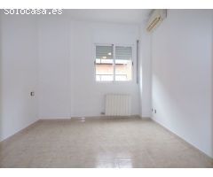Piso en Venta en Castelldefels, Barcelona