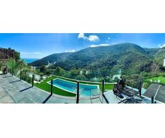 Villa de Lujo en Venta en Castelldefels, Barcelona