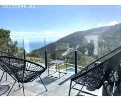 Villa de Lujo en Venta en Castelldefels, Barcelona