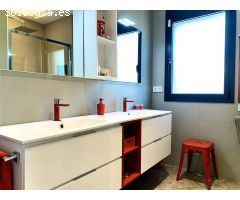 Villa de Lujo en Venta en Castelldefels, Barcelona