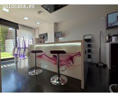Chalet en Alquiler en Castelldefels, Barcelona