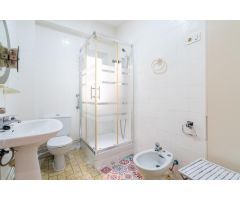 PISO DE 3 DORMITORIOS Y 1 BAÑO