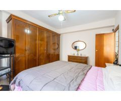 Amplia vivienda a la venta  en el casco histórico