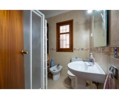 Amplia vivienda a la venta  en el casco histórico