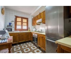 Amplia vivienda a la venta  en el casco histórico