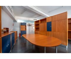 Oficina de 127 m2 diáfana y luminosa en La Celulosa