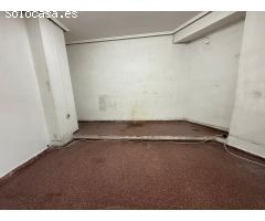 Local  comercial de 73 metros útiles junto al poli deportivo de carrus