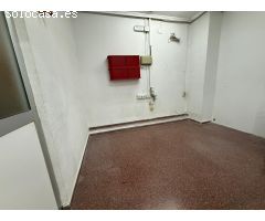 Local  comercial de 73 metros útiles junto al poli deportivo de carrus