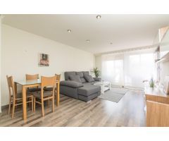 Amplia vivienda cuarta planta con ascensor , tres habitaciones, dos baños, garaje incluido