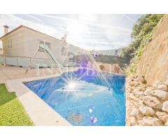 Excepcional casa en Argentona, cómoda y funcional, con piscina privada.