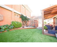Casa reformada en Urb. Madà