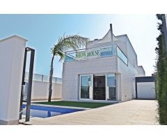 Complejo de lujo de 22 nuevas villas independientes en Los Alcázares