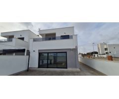 VILLAS DE OBRA NUEVA EN ORIHUELA COSTA