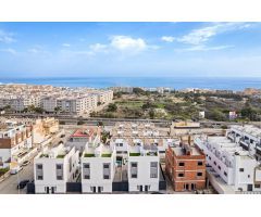 CHALETS ADOSADOS DE OBRA NUEVA EN GUARDAMAR DEL SEGURA