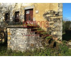 CASA PARA REFORMAR CON TERRENO. SOBA