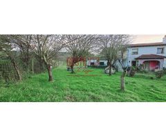 CASA PAREADA CON AMPLIA PARCELA PARA REFORMAR. BERANGA