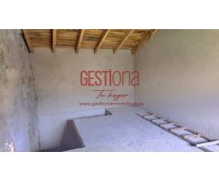 CABAÑA SEMIRREFORMADA EN BUSTABLADO. ARREDONDO