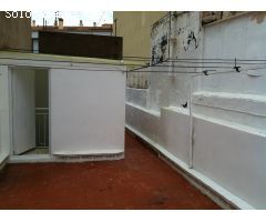 Casa VENTA en Castellón zona CENTRO, 146 m., 49 m. superficie parcela, fachada 5 metros, 16 m2 de te