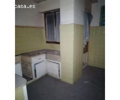Piso en VENTA Castellón zona CENTRO, 99 m. de superficie, 3 habitaciones,  un baño,
