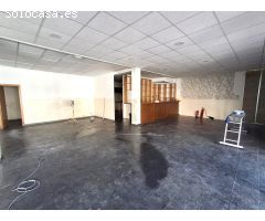 ¡ SE ALQUILA FANTÁSTICO LOCAL EN DENIA !
